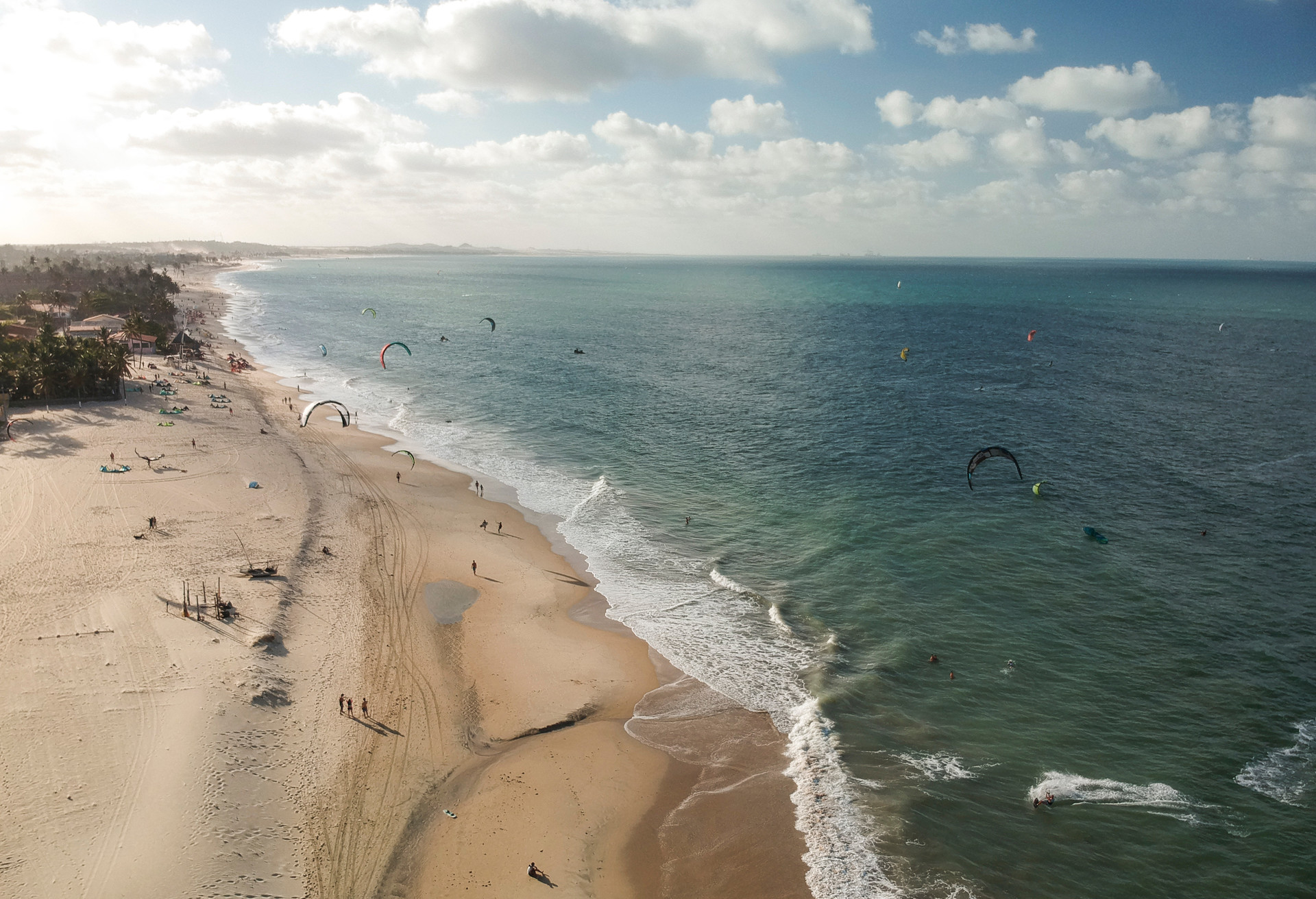 Het Cumboco strand is een populaire spot voor kiters in Brazilië