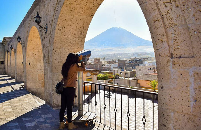 Kom naar Mirador de Yanahuara voor het ongeëvenaarde uitzicht – Arequipa, Peru