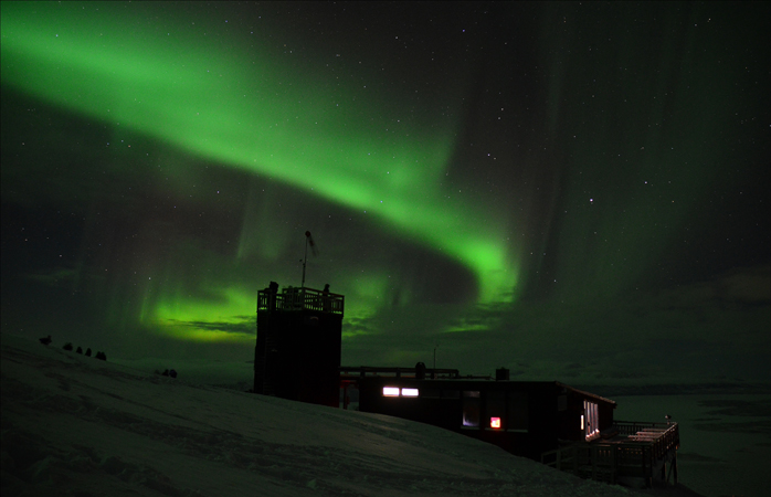 Het Aurora Sky Station op de berg Nuolja.