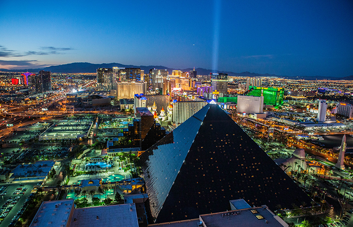 Een helder verlichte Las Vegas Strip