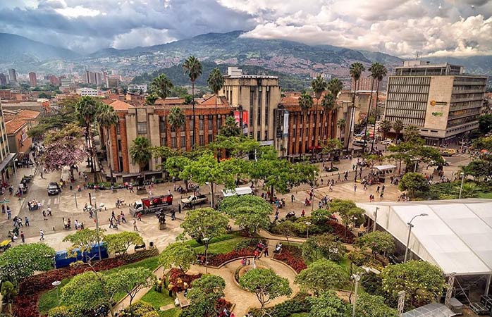 De dagen van de beruchte Pablo Escobar zijn lang vervlogen en Medellín is nu een bruisende, kosmopolitische juweel van een stad