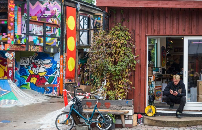  Kopenhagen's hippiecommune, Christiania, is een oase middenin de stad