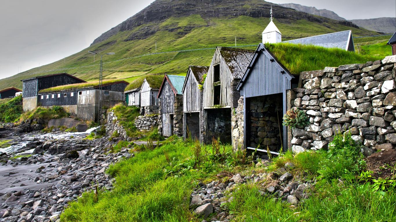 Flights to Sørvágur