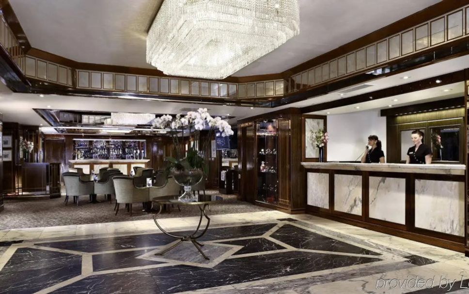 Lobby Foto's